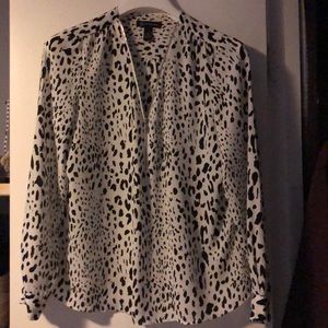 Black/white dress blouse